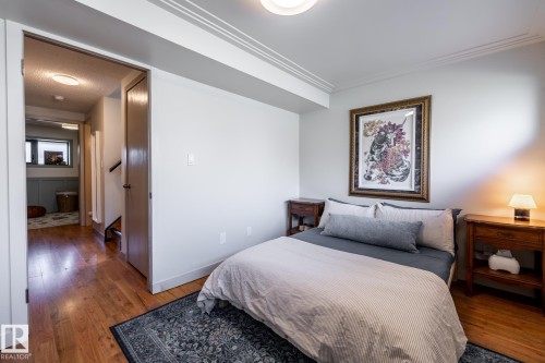 3615 43 Avenue, Edmonton, AB - Indoor Photo Showing Bedroom