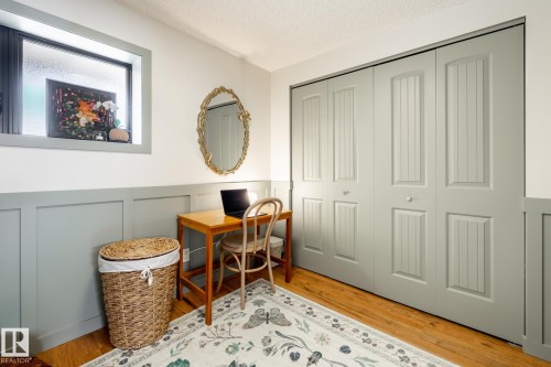 3615 43 Avenue, Edmonton, AB - Indoor Photo Showing Bedroom