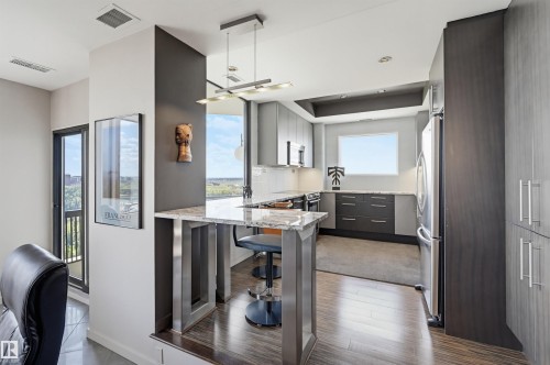 1704 11503 100 Avenue, Edmonton, AB - Indoor Photo Showing Kitchen With Upgraded Kitchen