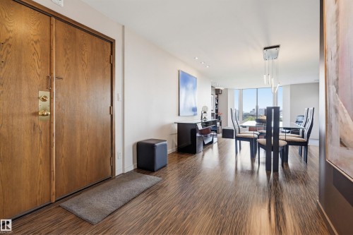 1704 11503 100 Avenue, Edmonton, AB - Indoor
