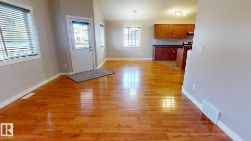 16408 49 Street Nw, Edmonton, AB - Indoor Photo Showing Other Room