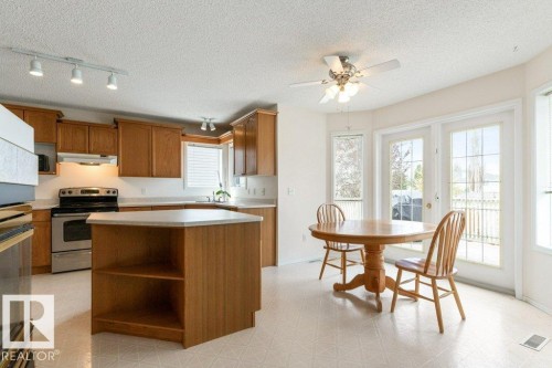 1346 118A Street, Edmonton, AB - Indoor