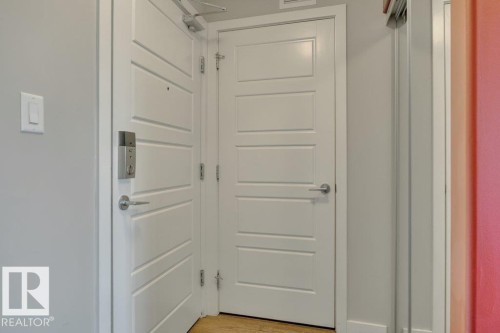 206 5510 Schonsee Drive, Edmonton, AB - Indoor Photo Showing Other Room