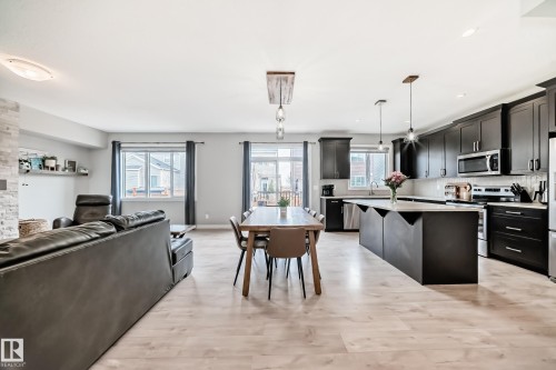 2011 201 Street, Edmonton, AB - Indoor
