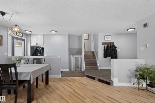 5 Arlington Drive, St. Albert, AB - Indoor Photo Showing Dining Room
