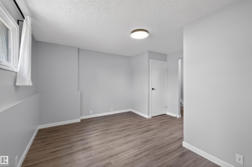 5 Arlington Drive, St. Albert, AB - Indoor Photo Showing Other Room