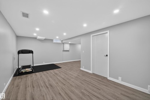 5 Arlington Drive, St. Albert, AB - Indoor
