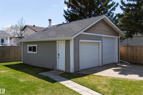 5 Arlington Drive, St. Albert, AB - Outdoor
