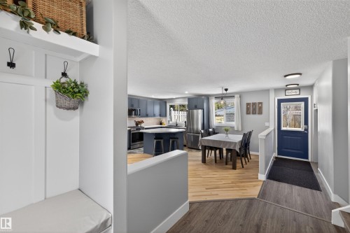 5 Arlington Drive, St. Albert, AB - Indoor