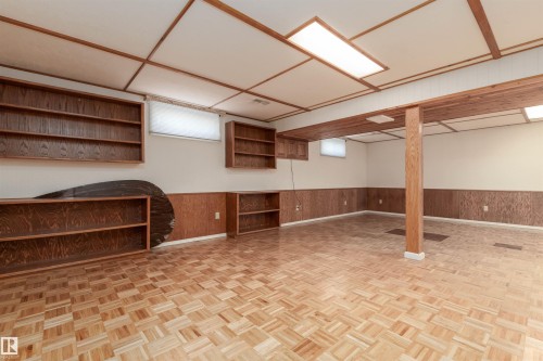 13319 30 Street Nw, Edmonton, AB - Indoor