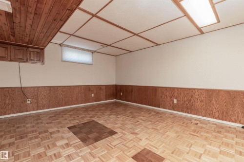 13319 30 Street Nw, Edmonton, AB - Indoor Photo Showing Other Room