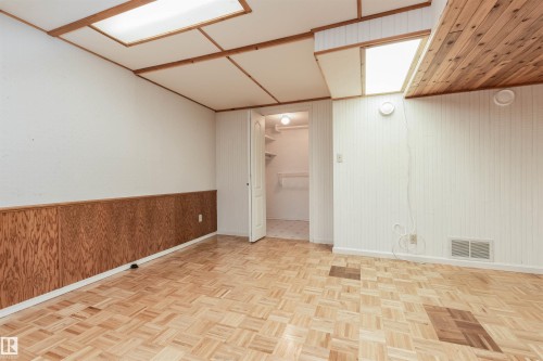 13319 30 Street Nw, Edmonton, AB - Indoor Photo Showing Other Room