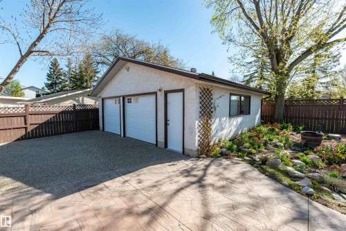13319 30 Street Nw, Edmonton, AB - Outdoor