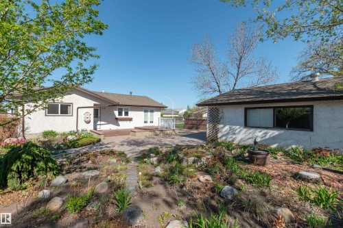 13319 30 Street Nw, Edmonton, AB - Outdoor