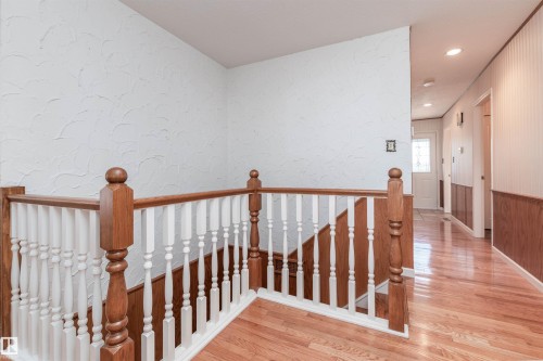 13319 30 Street Nw, Edmonton, AB - Indoor Photo Showing Other Room