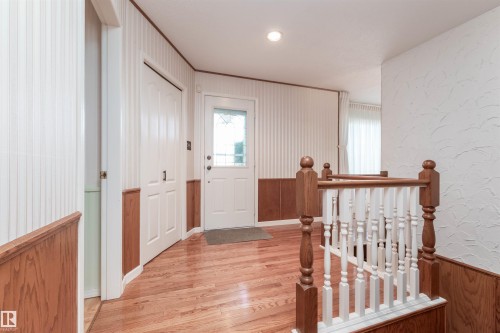 13319 30 Street Nw, Edmonton, AB - Indoor Photo Showing Other Room