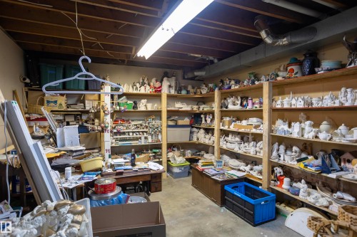 Image quality insufficient for description - 10428 68 Avenue, Edmonton, AB - Indoor