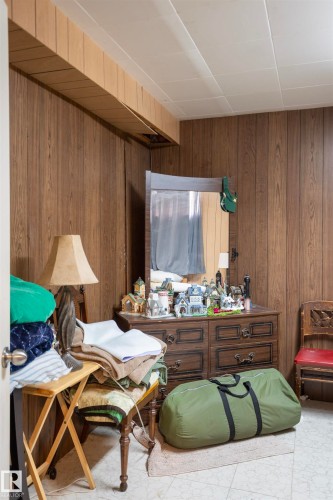 Image quality insufficient for description - 10428 68 Avenue, Edmonton, AB - Indoor