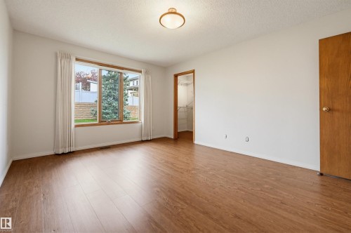 604 Revell Wynd, Edmonton, AB - Indoor Photo Showing Other Room