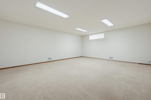 604 Revell Wynd, Edmonton, AB - Indoor