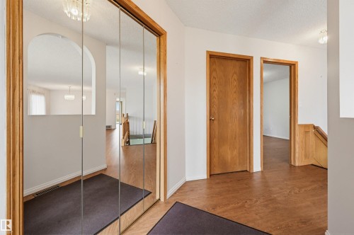 604 Revell Wynd, Edmonton, AB - Indoor Photo Showing Other Room
