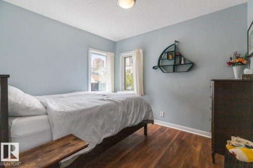 9908 87 Avenue, Edmonton, AB - Indoor Photo Showing Bedroom