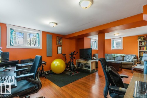 9908 87 Avenue, Edmonton, AB - Indoor Photo Showing Office