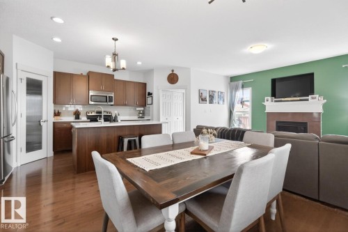 418 Simmonds Way, Leduc, AB - Indoor Photo Showing Dining Room