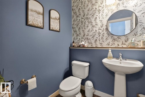 418 Simmonds Way, Leduc, AB - Indoor Photo Showing Bathroom