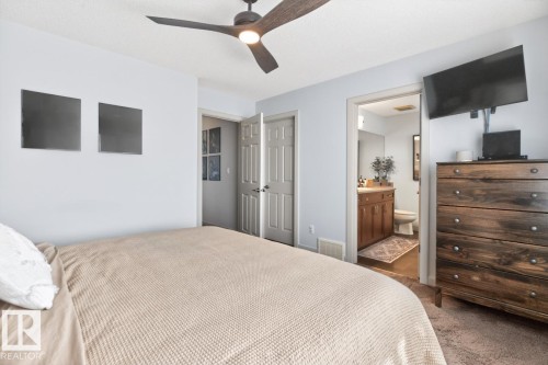 418 Simmonds Way, Leduc, AB - Indoor Photo Showing Bedroom