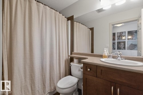 418 Simmonds Way, Leduc, AB - Indoor Photo Showing Bathroom