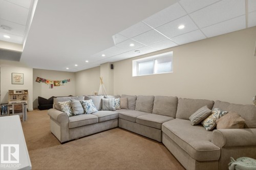 418 Simmonds Way, Leduc, AB - Indoor