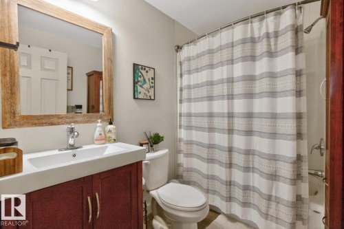 418 Simmonds Way, Leduc, AB - Indoor Photo Showing Bathroom