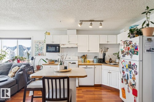 419 10535 122 Street, Edmonton, AB - Indoor Photo Showing Kitchen