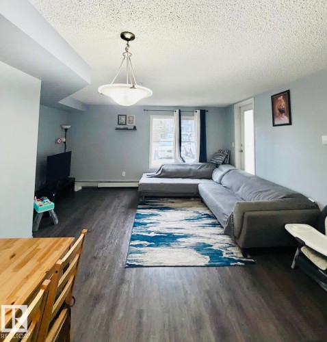 122 270 Mcconachie Drive, Edmonton, AB - Indoor Photo Showing Living Room