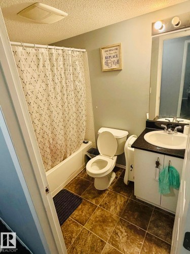 122 270 Mcconachie Drive, Edmonton, AB - Indoor Photo Showing Bathroom