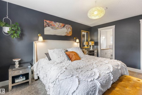 4711 Whitemud Road, Edmonton, AB - Indoor Photo Showing Bedroom