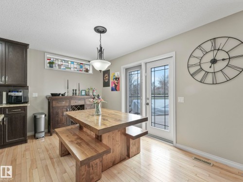 20853 92A Avenue Nw, Edmonton, AB - Indoor