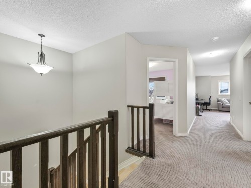 20853 92A Avenue Nw, Edmonton, AB - Indoor Photo Showing Other Room