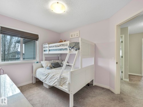 20853 92A Avenue Nw, Edmonton, AB - Indoor Photo Showing Bedroom