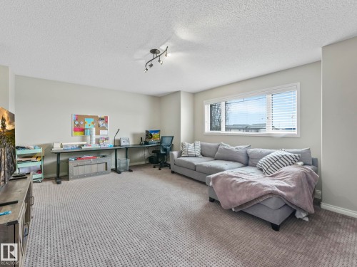 20853 92A Avenue Nw, Edmonton, AB - Indoor