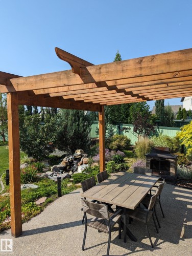20853 92A Avenue Nw, Edmonton, AB - Outdoor
