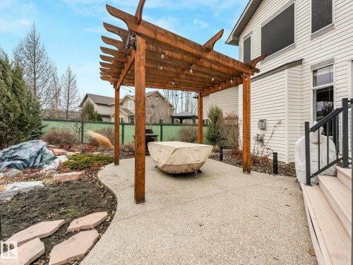 20853 92A Avenue Nw, Edmonton, AB - Outdoor