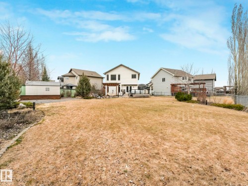 20853 92A Avenue Nw, Edmonton, AB - Outdoor