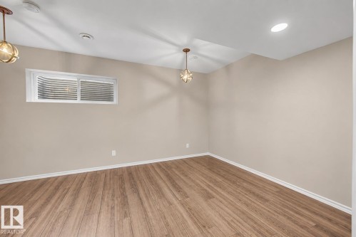 23 2005 70 Street, Edmonton, AB - Indoor Photo Showing Other Room