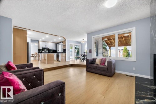 706 Burley Drive, Edmonton, AB - Indoor Photo Showing Living Room