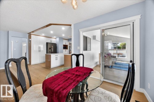 706 Burley Drive, Edmonton, AB - Indoor Photo Showing Dining Room