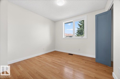 706 Burley Drive, Edmonton, AB - Indoor Photo Showing Other Room
