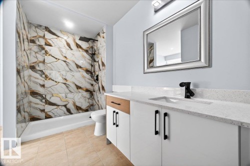 706 Burley Drive, Edmonton, AB - Indoor Photo Showing Bathroom