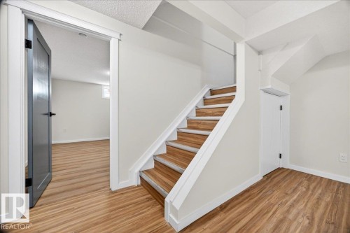 706 Burley Drive, Edmonton, AB - Indoor Photo Showing Other Room